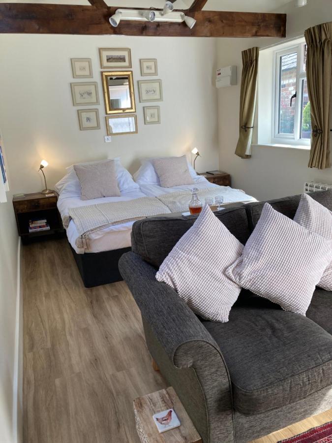 Hunters Moon B&B Tidworth 外观 照片
