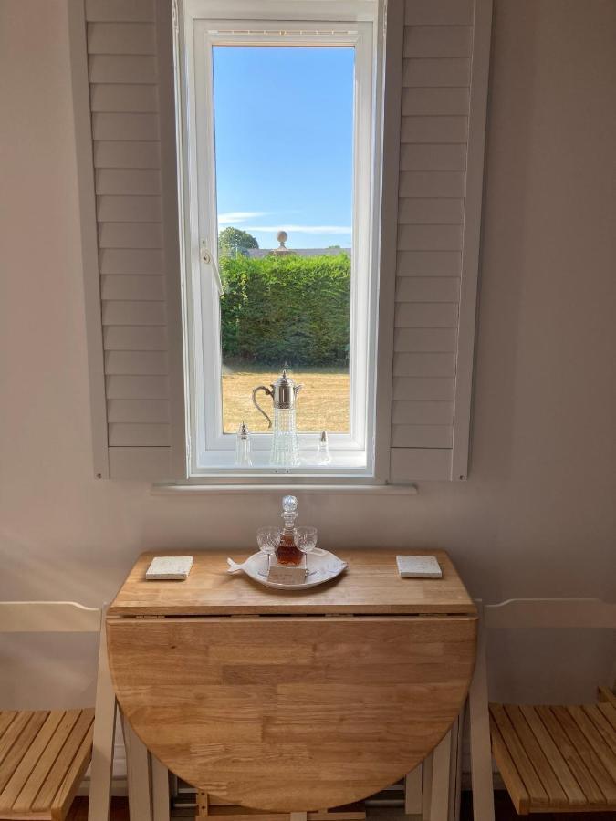Hunters Moon B&B Tidworth 外观 照片